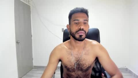 bruce_1111 online show from April 16, 5:57 pm