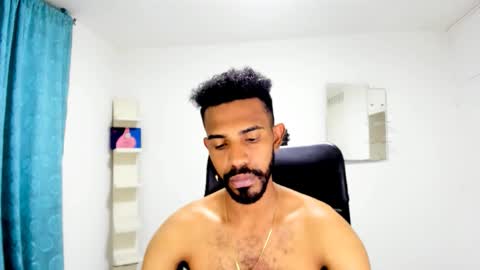 bruce_1111 online show from October 11, 9:52 pm