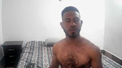 bruce_1111 online show from January 17, 7:27 pm