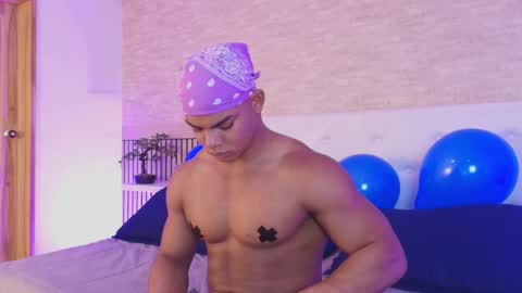 bruce_stroud online show from November 7, 3:21 am