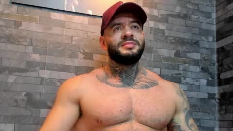brucedallas online show from May 28, 4:54 am