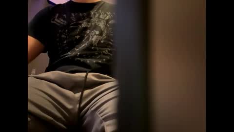 brucelogan80 online show from November 29, 1:29 am