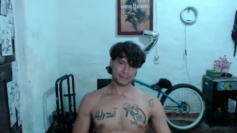 Snapshot of brucewayne1_ chatting on October 6, 10:58 pm brucewayne1_ online show from October 6, 10:58 pm