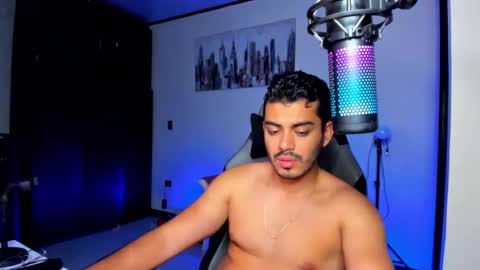 Snapshot of bruno_diaz31 chatting on January 22, 3:09 am Bruno online show from January 22, 3:09 am