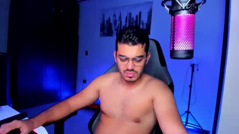 Snapshot of bruno_diaz31 chatting on January 19, 4:22 am Bruno online show from January 19, 4:22 am