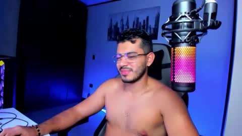 Snapshot of bruno_diaz31 chatting on December 20, 3:58 am Bruno online show from December 20, 3:58 am