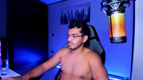 Snapshot of bruno_diaz31 chatting on December 3, 4:57 am Bruno online show from December 3, 4:57 am