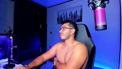 Snapshot of bruno_diaz31 chatting on March 5, 2:36 am Bruno online show from March 5, 2:36 am