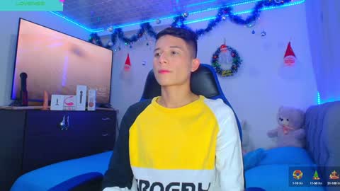 Snapshot of bryam_hot chatting on December 3, 11:57 pm BRYAM INDEPENDENT MODEL online show from December 3, 11:57 pm