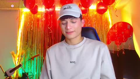 Snapshot of bryam_hot chatting on September 20, 3:06 am BRYAM INDEPENDENT MODEL online show from September 20, 3:06 am