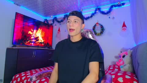 Snapshot of bryam_hot chatting on December 7, 1:37 am BRYAM INDEPENDENT MODEL online show from December 7, 1:37 am