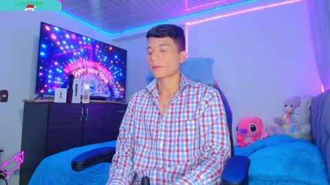 Snapshot of bryam_hot chatting on January 3, 12:54 am BRYAM INDEPENDENT MODEL online show from January 3, 12:54 am