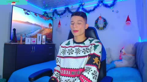 Snapshot of bryam_hot chatting on December 3, 12:22 am BRYAM INDEPENDENT MODEL online show from December 3, 12:22 am