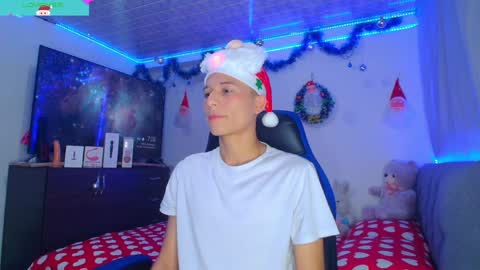 Snapshot of bryam_hot chatting on December 5, 12:08 am BRYAM INDEPENDENT MODEL online show from December 5, 12:08 am