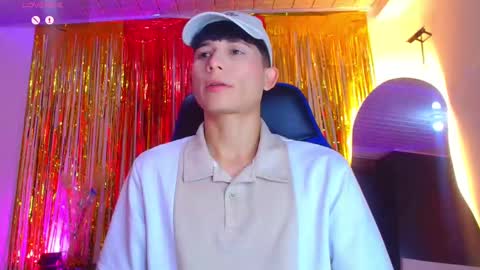 Snapshot of bryam_hot chatting on October 4, 1:27 pm BRYAM INDEPENDENT MODEL online show from October 4, 1:27 pm