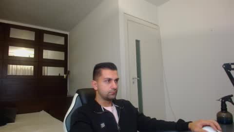 BryceReign online show from April 4, 4:20 am