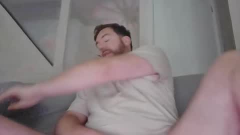 Snapshot of bubblensuck13 chatting on October 26, 9:22 am bubblensuck13 online show from October 26, 9:22 am