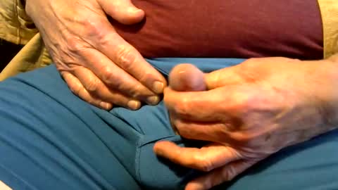 Buck online show from February 8, 9:08 pm