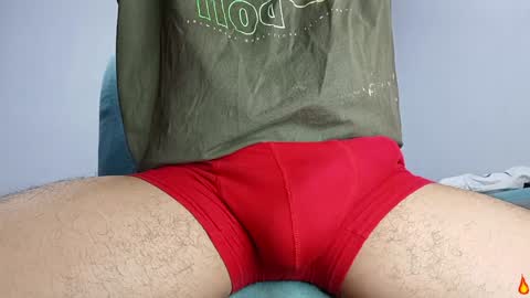 Snapshot of buckbigdick chatting on December 21, 10:28 am buckbigdick online show from December 21, 10:28 am