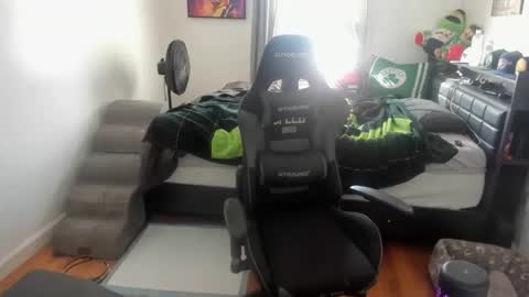 buffsexyman24 online show from February 5, 3:08 pm