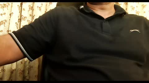 Hairy Arabian online show from March 24, 11:59 am