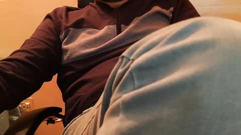 Hairy Arabian online show from December 19, 5:08 pm