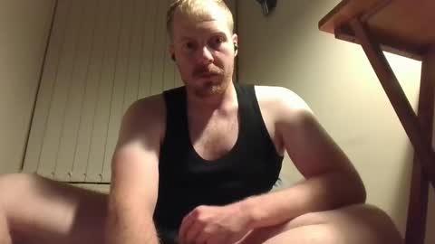 Snapshot of bushmate92 chatting on February 13, 2:52 pm bushmate92 online show from February 13, 2:52 pm