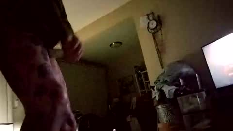 Snapshot of butthurter106155 chatting on September 19, 7:53 am butthurter106155 online show from September 19, 7:53 am
