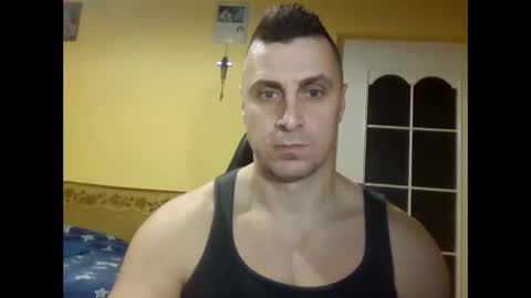 Snapshot of bzykacz1988 chatting on December 9, 10:59 pm bzykacz1988 online show from December 9, 10:59 pm