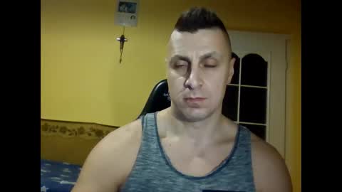 bzykacz1988 online show from December 20, 11:45 pm