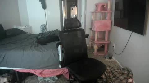 c00ki3m0nstr online show from October 18, 7:08 pm