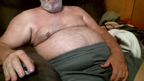 Snapshot of cajungrey75 chatting on January 12, 3:14 pm cajungrey online show from January 12, 3:14 pm
