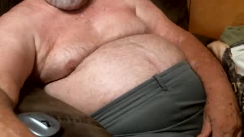 Snapshot of cajungrey75 chatting on December 16, 11:39 pm cajungrey online show from December 16, 11:39 pm