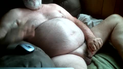 Snapshot of cajungrey75 chatting on January 23, 9:29 pm cajungrey online show from January 23, 9:29 pm