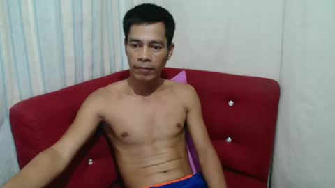 Snapshot of callme_pogs chatting on February 8, 4:25 am callme_pogs online show from February 8, 4:25 am