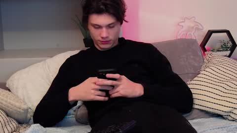 Calvin online show from January 17, 1:04 am