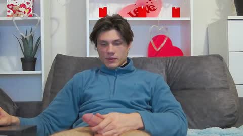 Calvin online show from February 7, 7:49 pm