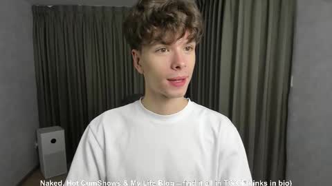 Hey I am Calvin  online show from October 22, 2:10 pm