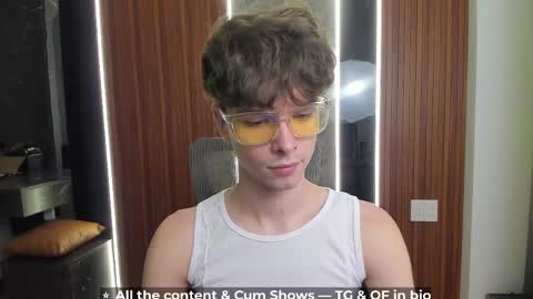 Hey I am Calvin  online show from April 15, 5:46 pm