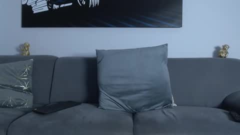 Calvin  online show from February 10, 6:42 am