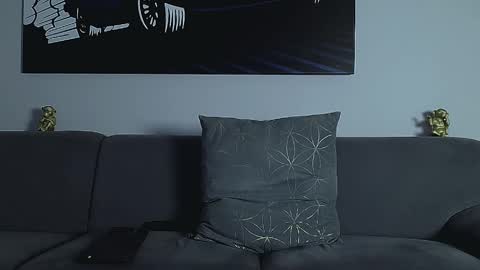 Calvin  online show from November 12, 8:20 am