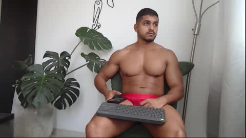 Jose online show from February 9, 10:47 pm