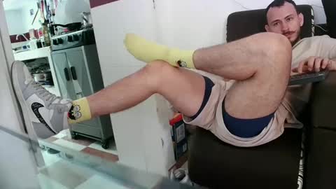 Snapshot of camiloex chatting on December 19, 4:13 pm Camilo online show from December 19, 4:13 pm
