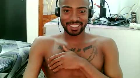 camilopolla22 online show from June 24, 6:55 pm