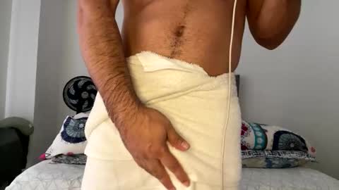 camilor_30 online show from April 4, 11:40 am