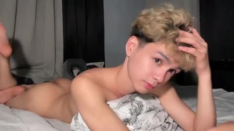 Ethan online show from April 16, 4:51 pm