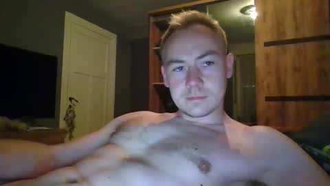 candy_boy_xoxo online show from May 9, 4:41 pm