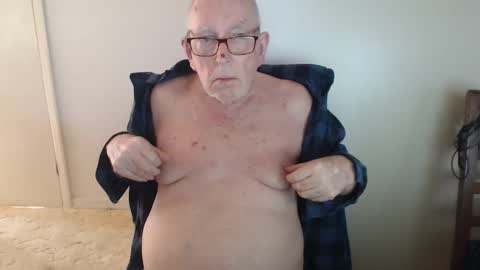 capt5105 online show from May 7, 4:56 am