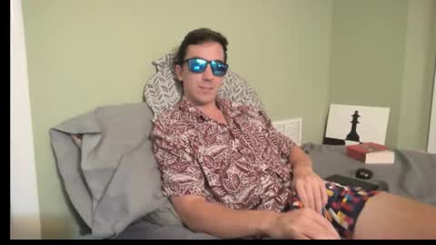 captain_chris8 online show from November 15, 2:46 am