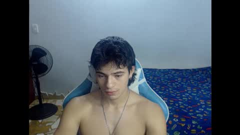 carapalida9008 online show from October 14, 9:22 pm